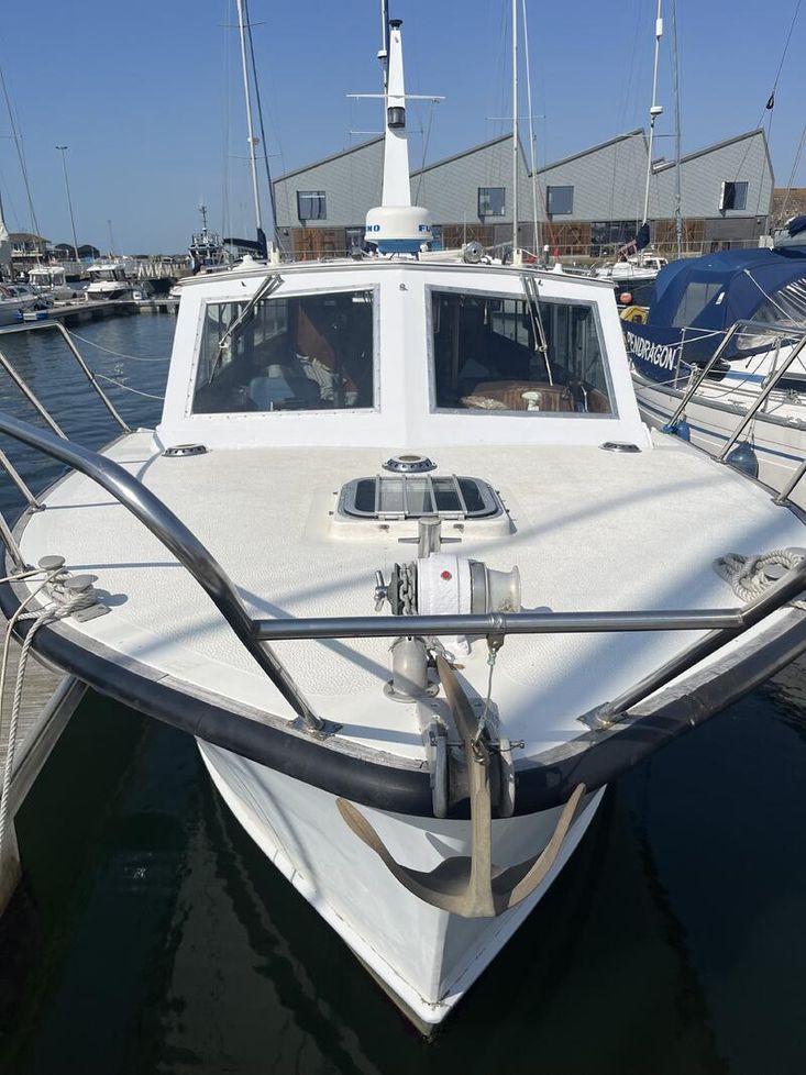32 foot motor cruiser