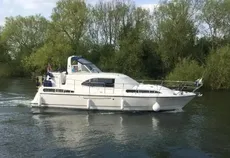 1999 Broom Ocean 38