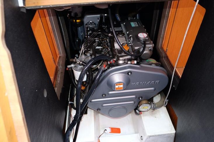 Jeanneau Sun Odyssey 44i Owner's Version