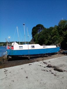 Houseboat project for sale Cornwall