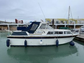 Seamaster 30  - Exterior