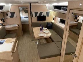 2025 Bavaria C42 12