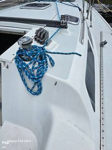 2001 Catalina 320 Wing