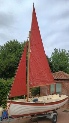 Norfolk Urchin 13' Gunter rig dinghy