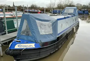 L Dickinson Narrowboat