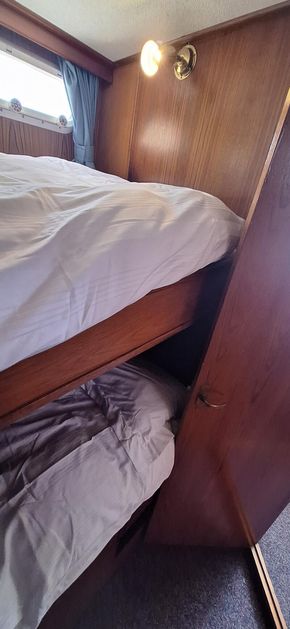 Second cabin