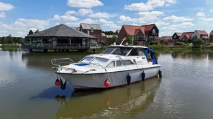 1980 Princess 25