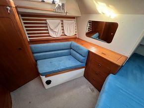 Moody 35  - Aft Cabin