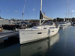 2015 Bavaria Cruiser 37