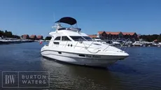 2002 Sealine F33