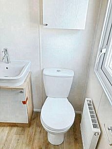 Low Maintenance Floating Home 