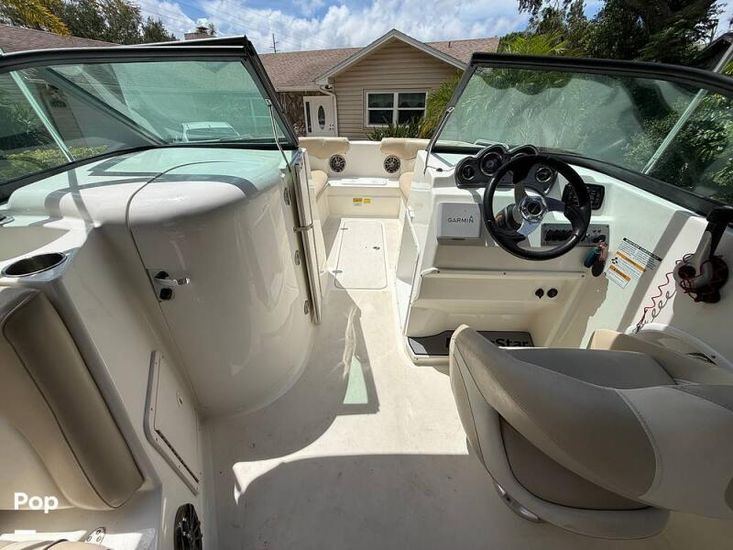 2016 NauticStar 223 DC Sport Deck