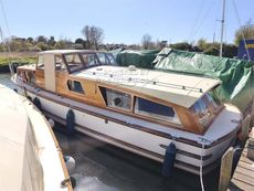 1968 Moores of Wroxham 35 centre cockpit