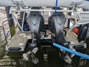 19 Engines Dinghy Lift (5)
