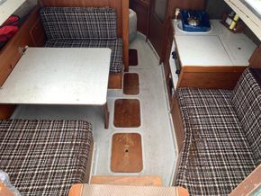 Sadler 25 Shallow fin - Interior