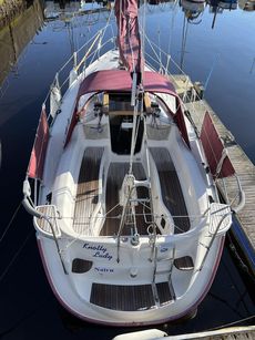 Delphia 29 swing keel yacht