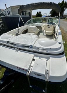 MAXUM 1800 MX BOWRIDER + MERCRUISER 3.0L TKS