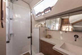 Manufacturer Provided Image: Wauquiez Pilot Saloon 48