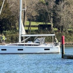 2023 Bavaria C42