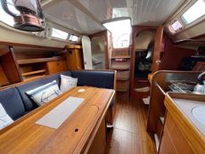 Beneteau Oceanis 320