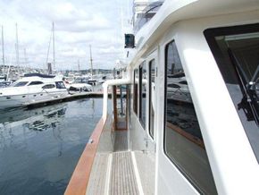 Deep safe side decks - looking aft