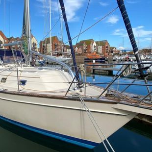 1999 Island Packet 380