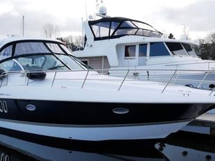 2007 Cruisers Yachts 420 Express