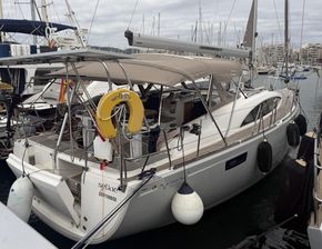 2018 Bavaria Vision 42 21