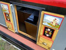 Side Hatch