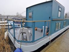 ELUTHEA - 73ft 0in, Houseboat with 4+2 berths