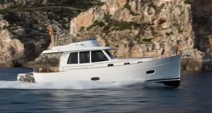 2025 Sasga Yachts Menorquin 42 Flybridge