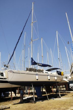 Rainbow Ionion Marine Boatyard