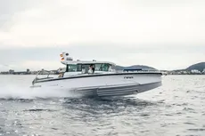 2026 Axopar 29 XC Cross Cabin