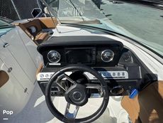 2023 Crownline E235XS