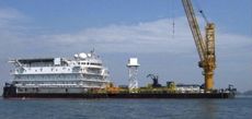 100m Accommodation Crane Barge