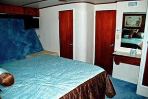 Forward Master Stateroom View 3