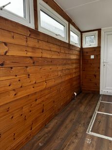 2 Bedroom Floating Home