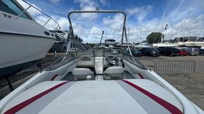 2008 Mariah SX18 7