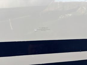 Moody S38  - Hull Close Up