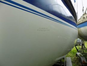Pegasus 700  - Hull Close Up