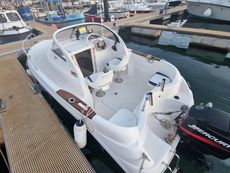 Quicksilver 550 walkaround 90hp 2 stroke