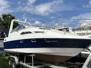Bayliner Sports boat