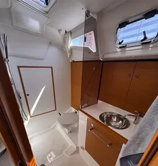 2016 Jeanneau Sun Odyssey 389