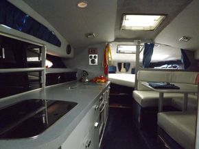 Bayliner 2950 Avanti - Interior