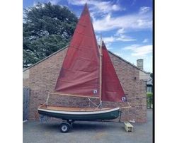 Clinker build traditional dinghy