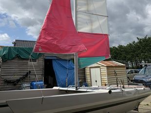 Dart 18 sail number 5537