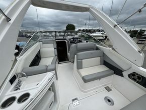 2015 Regal 28 Express 11