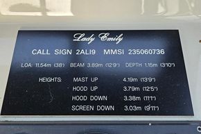 Plaque displaying specifications for Linssen Grand Sturdy 380 AC, 2008 model, named 