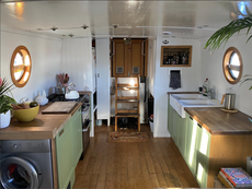 Beautiful 56ft x 10ft Narrow-Widebeam