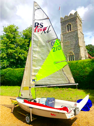 UK   EU DELIVERY: RS FEVA XL WITH SPINNAKER & RACE SAIL.FULL PACKAGE!